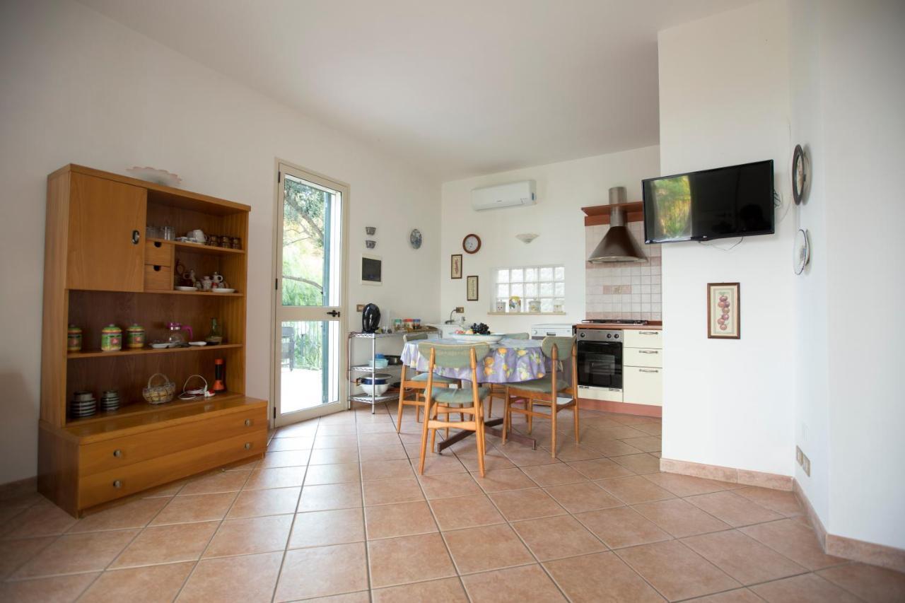 Villa Nadia Con Splendida Vista Mare 카스텔라마레델골포 외부 사진