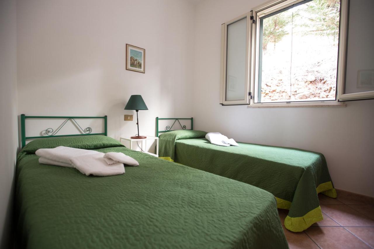 Villa Nadia Con Splendida Vista Mare 카스텔라마레델골포 외부 사진
