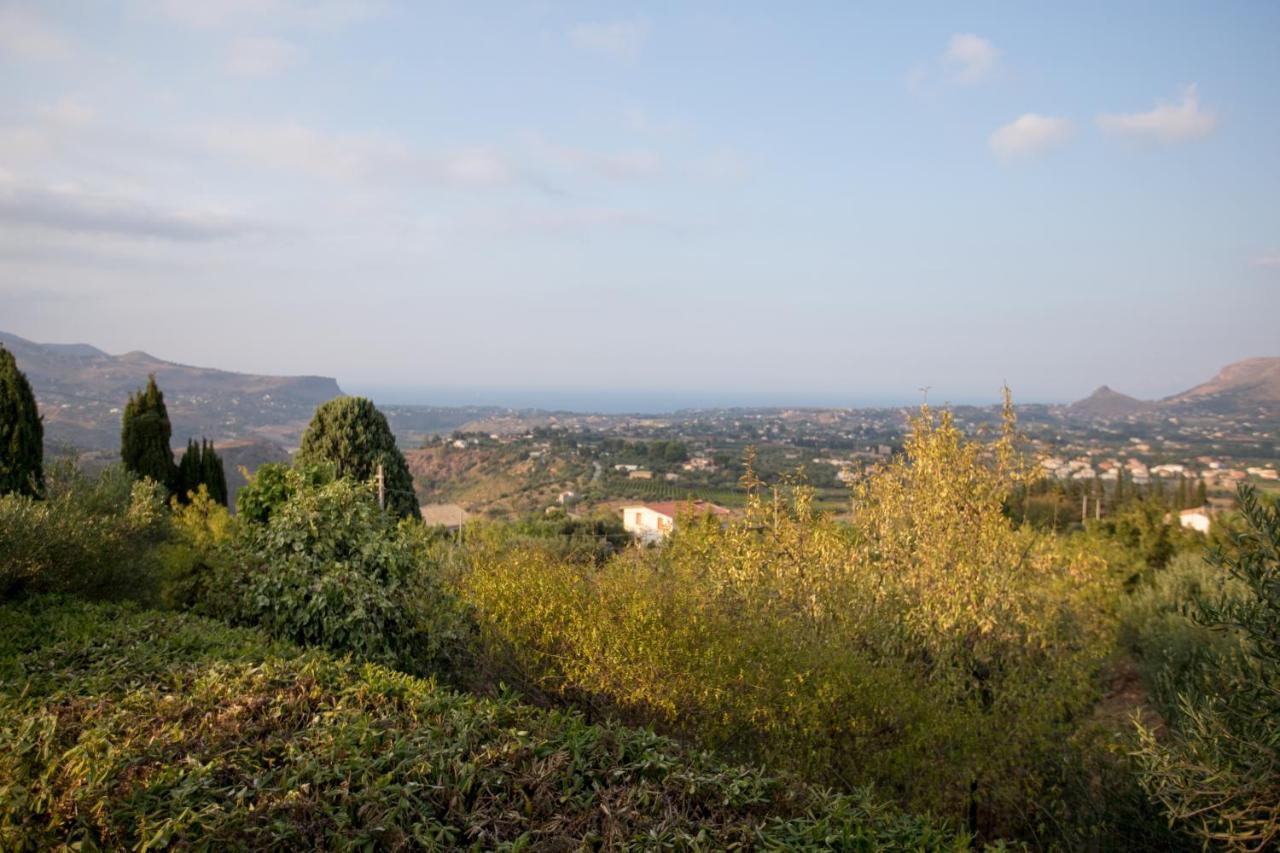 Villa Nadia Con Splendida Vista Mare 카스텔라마레델골포 외부 사진