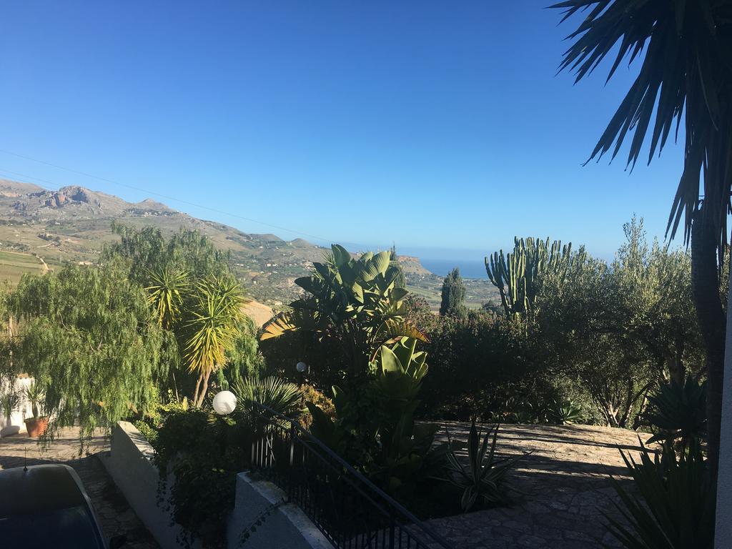 Villa Nadia Con Splendida Vista Mare 카스텔라마레델골포 외부 사진